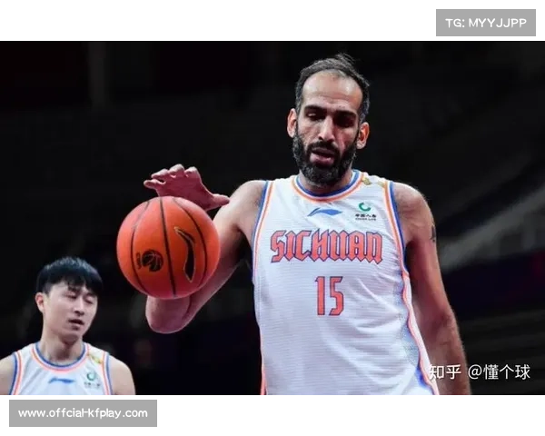 哈达迪从家境贫寒到迎娶超模，篮球人生实现华丽转身